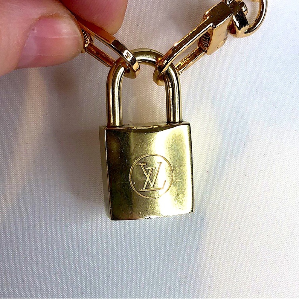 Non-Branded Gold Tone Chain Necklace For LV Lock Key 8” 16” 18” 23” 32” 42” 47” - Picture 14 of 16